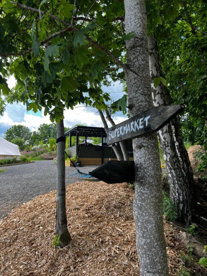 Vaettervy Glamping Hotell Habo Eksteriør bilde
