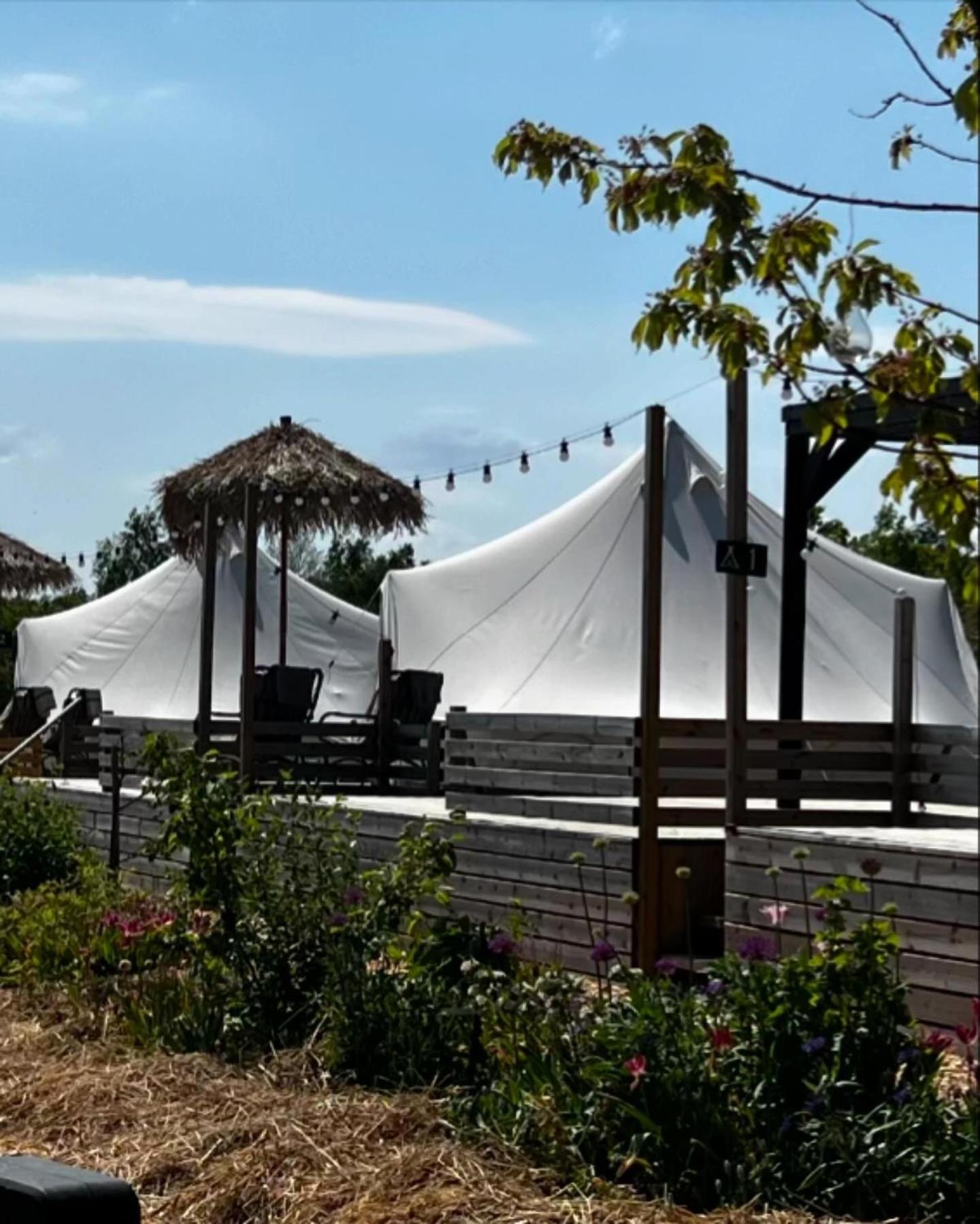 Vaettervy Glamping Hotell Habo Eksteriør bilde