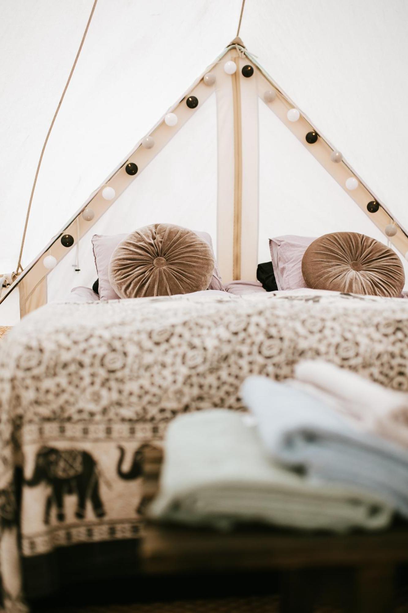 Vaettervy Glamping Hotell Habo Eksteriør bilde